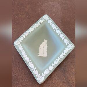 Wedgewood Jasperware diamond shaped dish